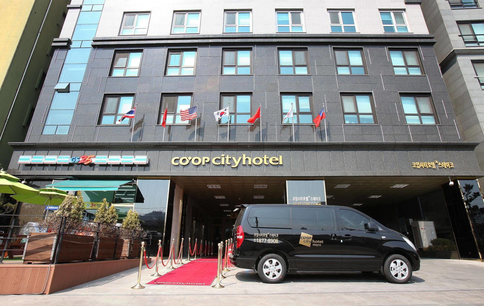 Coop City Hotel Oryu Station Seoul Exterior photo