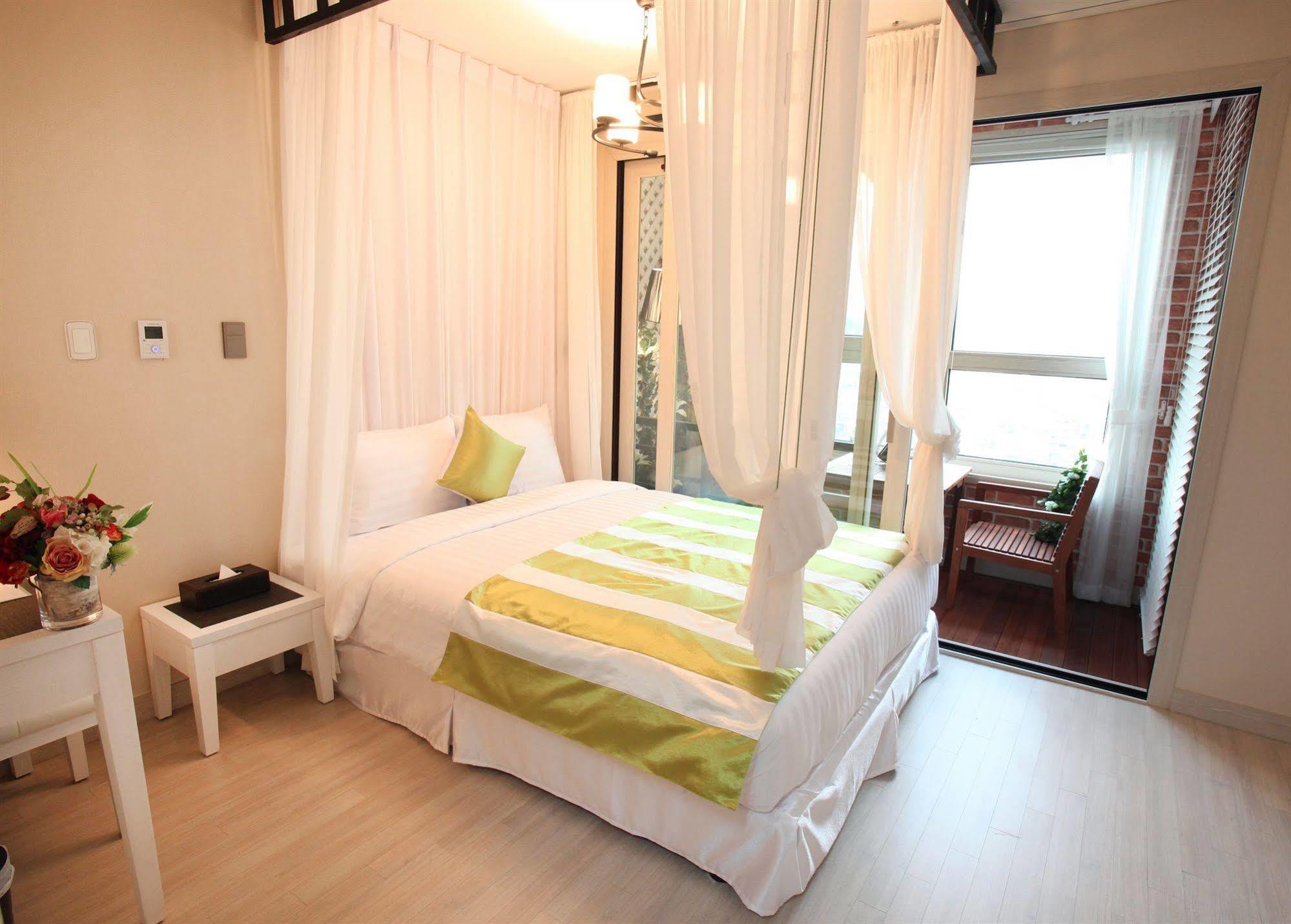 Coop City Hotel Oryu Station Seoul Exterior photo